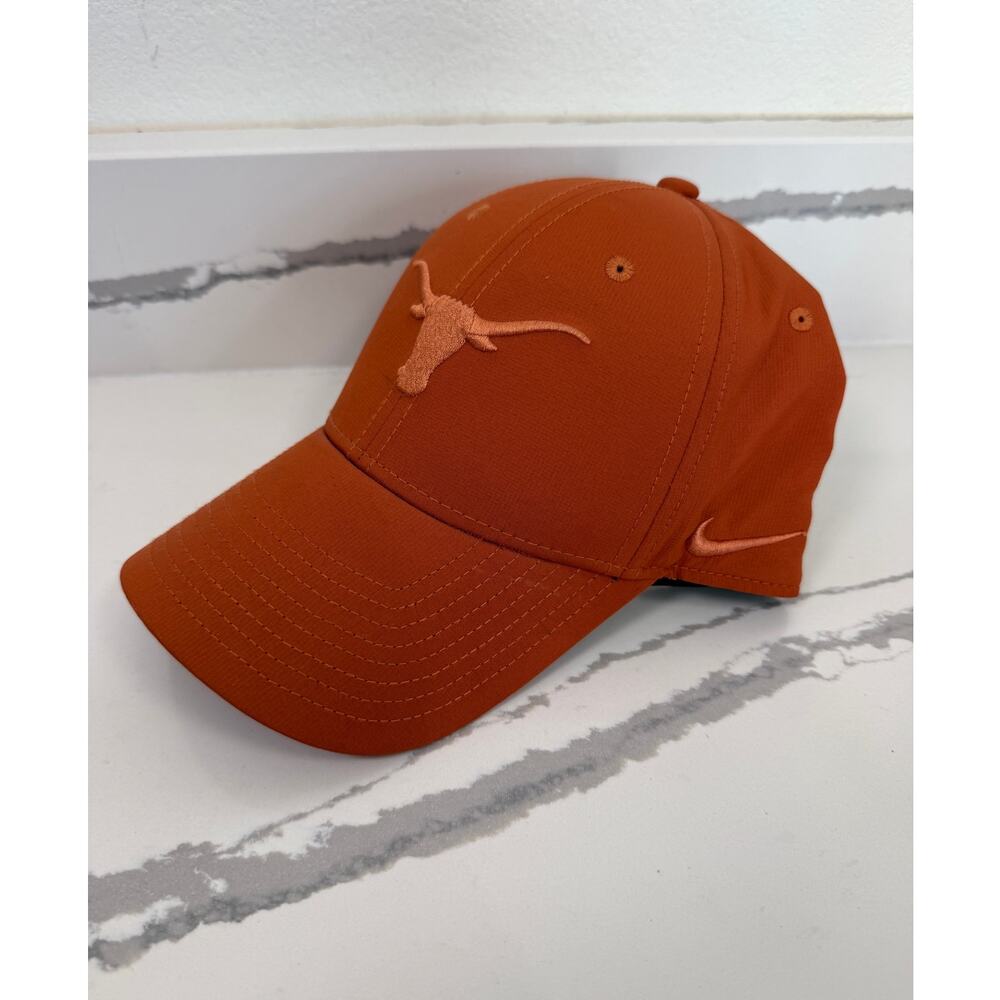 Nike Legacy91‎ Dri-Fit Adjustable Hat University of Texas Longhorns Baseball Cap